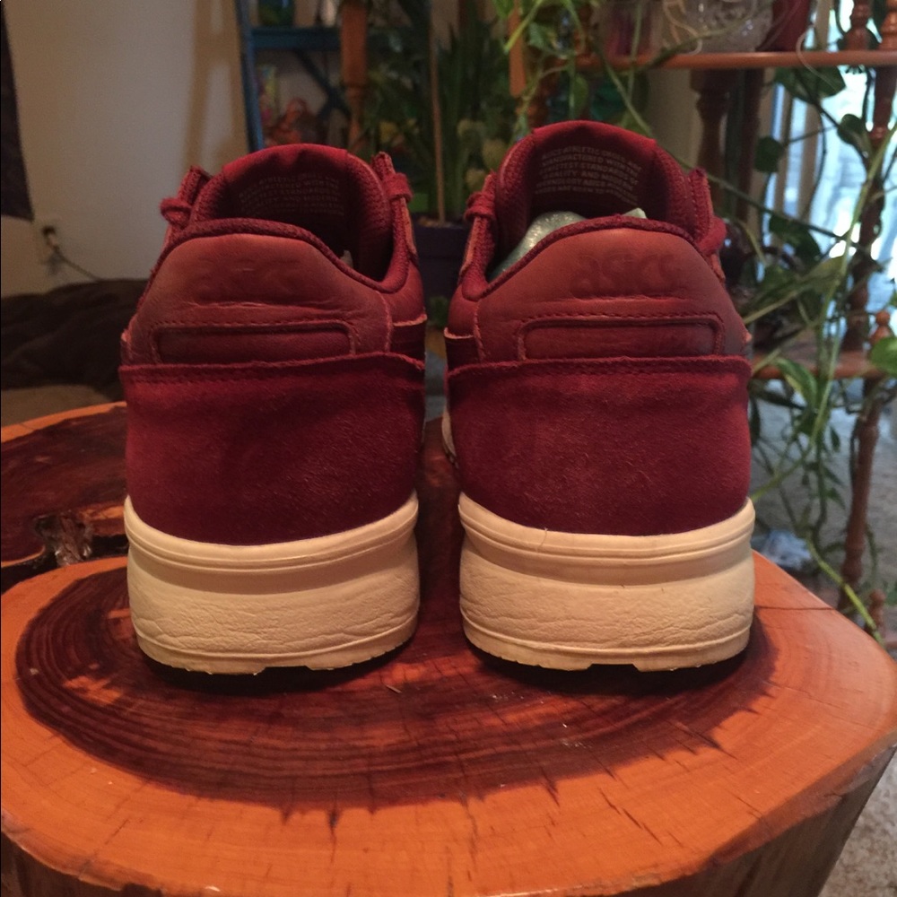 ASICS Ontisuka Tigers Size 9.5 Mens! - Picture 3 of 5